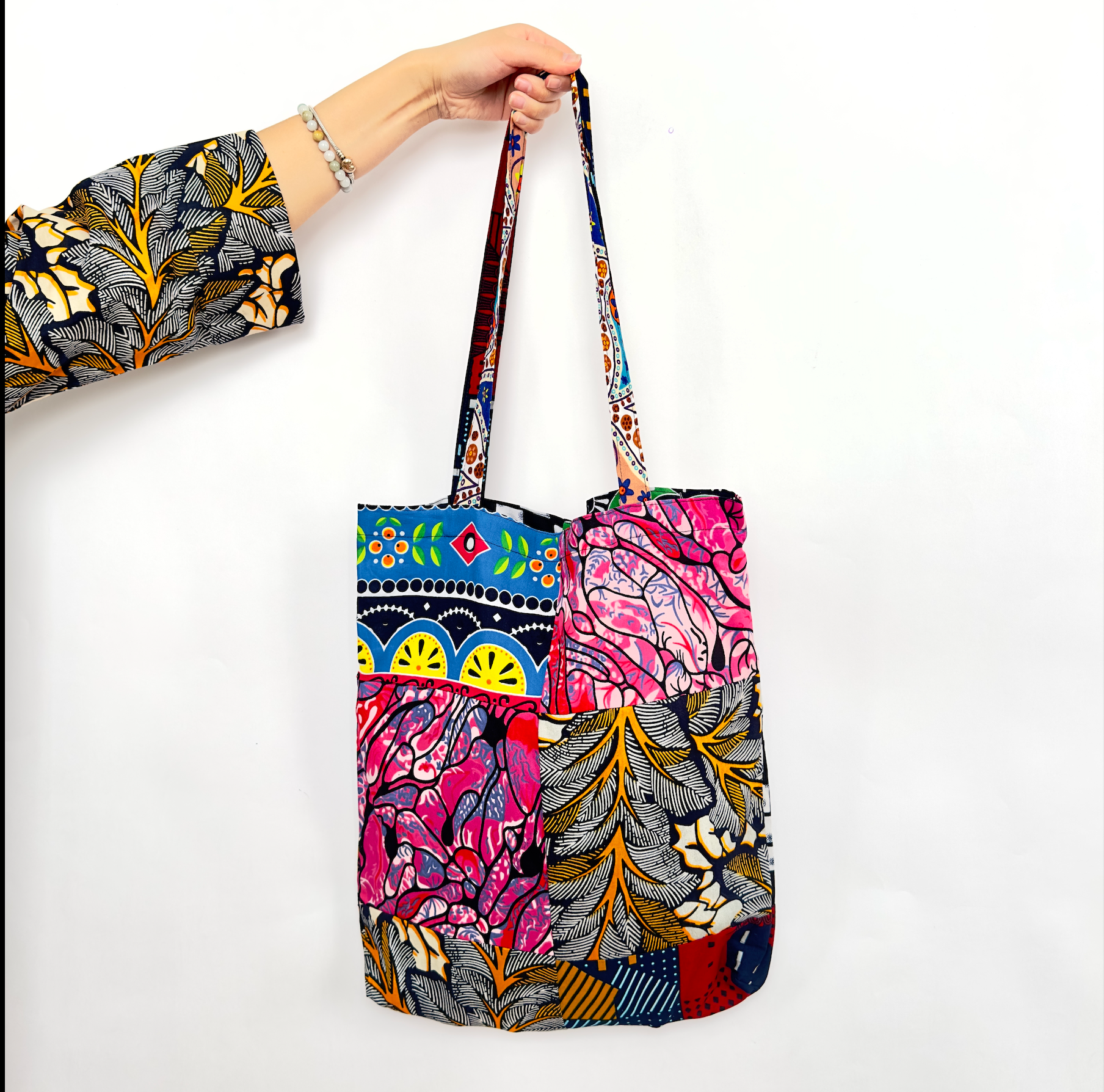 ★TOUT Y EST★ Boxyhan Shopper Bag 53 Paisley Eco Bag All Bl Designer fashion, Seoul-fully created | W Concept