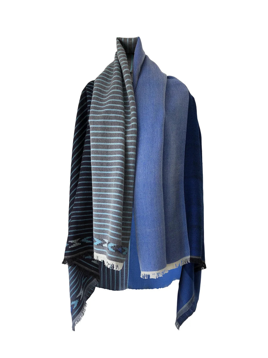 Julahas Light Wool Fusion Blue Cape